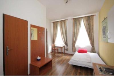 اپارتمنت اماندمنت