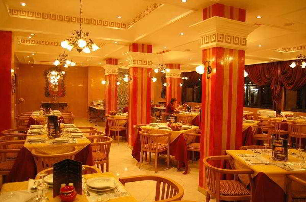 مونیا فز