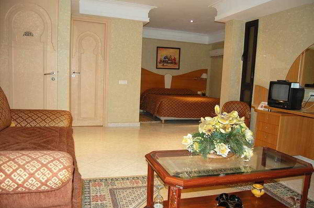 مونیا فز