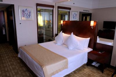 رندزووز شانگهای مری