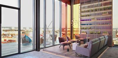 هتل ایندیگو برلین-ایست سید گالری