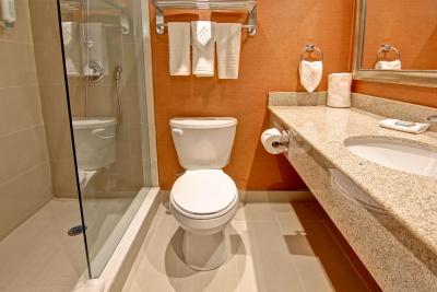 بست وسترن پلاس ترنتو نرد یرک هتل اند سویتز