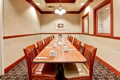 بست وسترن پلاس ترنتو نرد یرک هتل اند سویتز