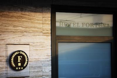 فرتونا هتل