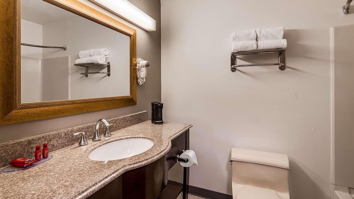 Days Inn and Suites New Buffalo