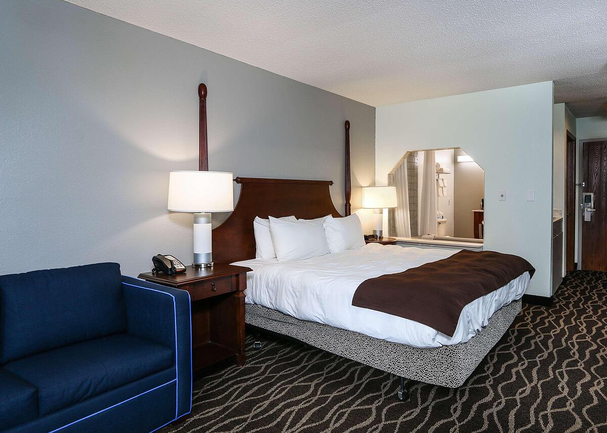 Days Inn and Suites New Buffalo