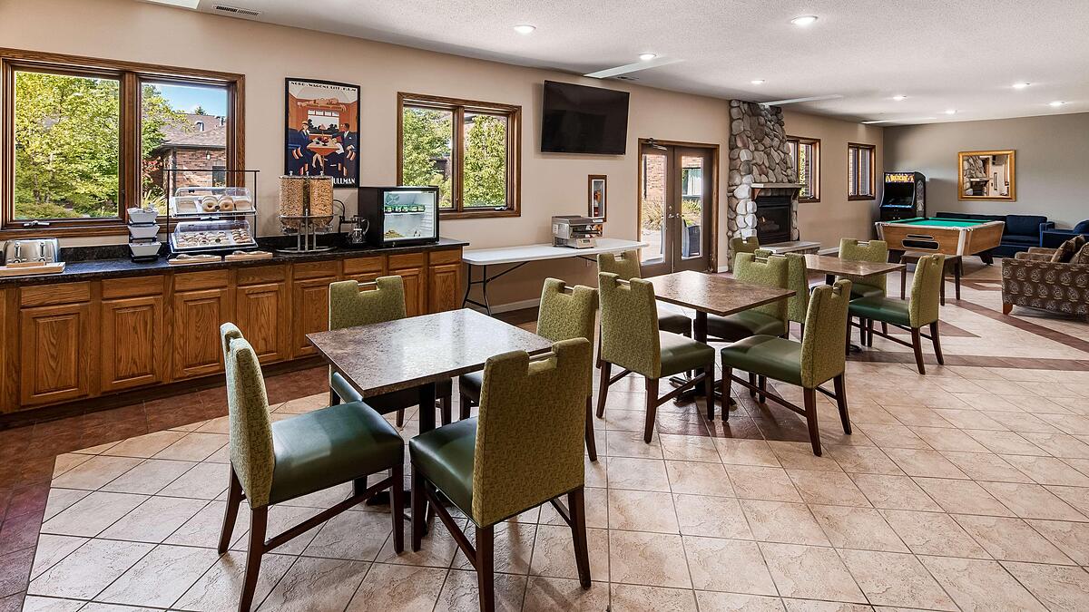 Days Inn and Suites New Buffalo