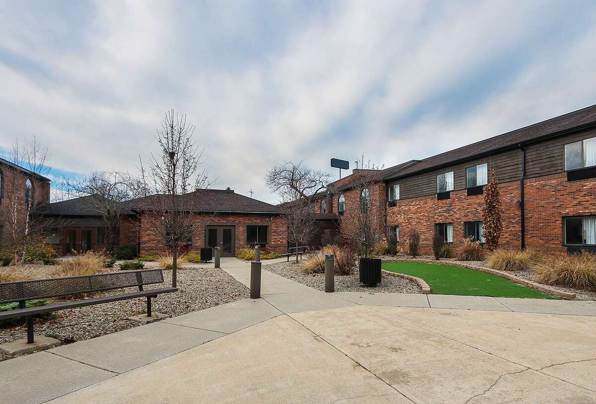 Days Inn and Suites New Buffalo