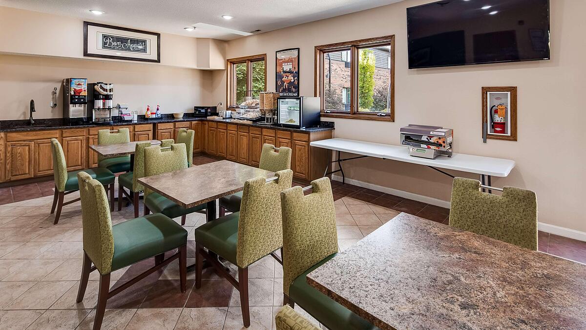 Days Inn and Suites New Buffalo