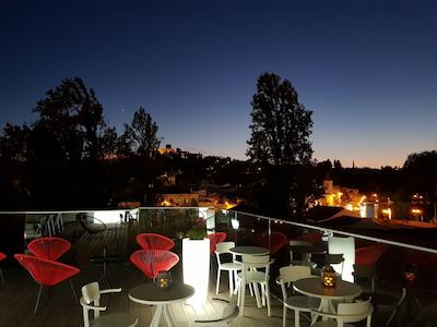 دمار بوتیک هتل