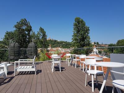 دمار بوتیک هتل