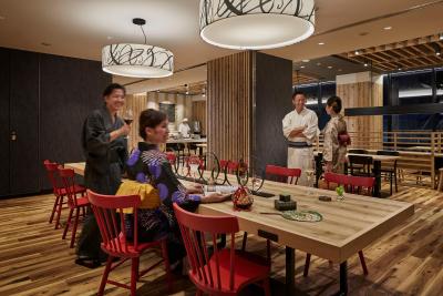 د ب تکیو اساکوسا