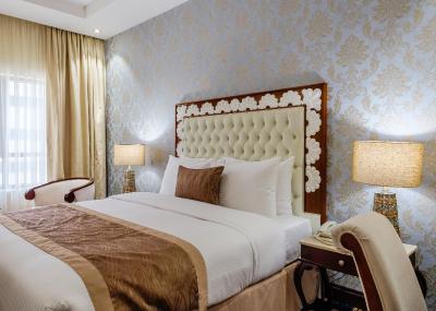 تولیپ این ال خان هتل