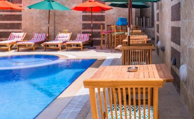 تولیپ این ال خان هتل