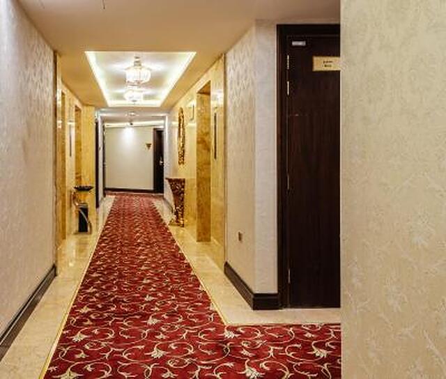 تولیپ این ال خان هتل