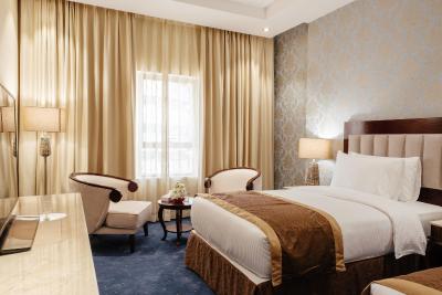 تولیپ این ال خان هتل