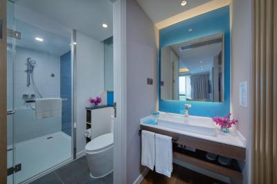 هالیدی این اکسپرس شانگهای جینشان