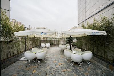 هیات هوس چنگدو پبل والک