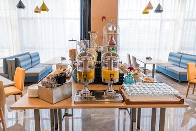 هیات هوس چنگدو پبل والک