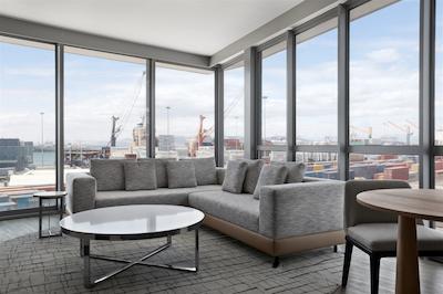 اک هتل کاپ تون واترفرنت