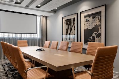 اک هتل کاپ تون واترفرنت