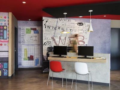 ایبیز مازاتلن مارینا هتل