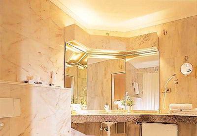 کورتیارد هامبورگ آیرپرت هتل