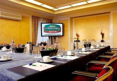 کورتیارد هامبورگ آیرپرت هتل