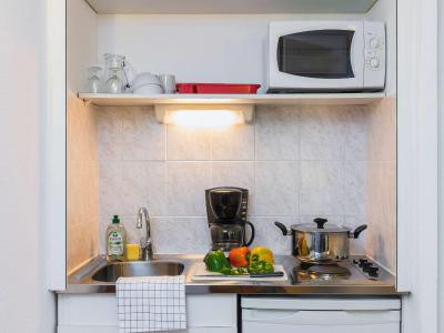 اپاردتل اداجیو اکسز نیس اکرپلیز