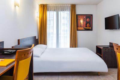 اپاردتل اداجیو اکسز نیس اکرپلیز