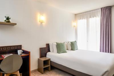 اپاردتل اداجیو اکسز نیس اکرپلیز