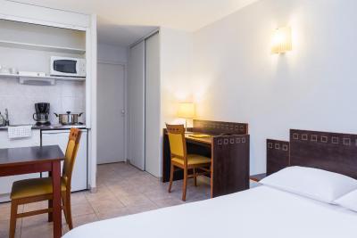 اپاردتل اداجیو اکسز نیس اکرپلیز