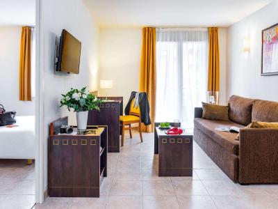 اپاردتل اداجیو اکسز نیس اکرپلیز