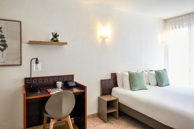 اپاردتل اداجیو اکسز نیس اکرپلیز