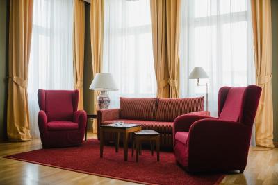 لویساز پلاس