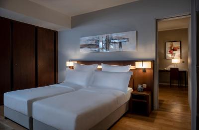 هیلتون بیروت دونتون