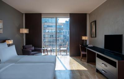 هیلتون بیروت دونتون