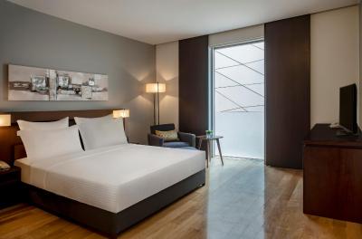 هیلتون بیروت دونتون