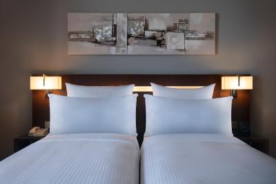 هیلتون بیروت دونتون