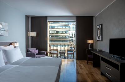 هیلتون بیروت دونتون