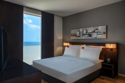 هیلتون بیروت دونتون