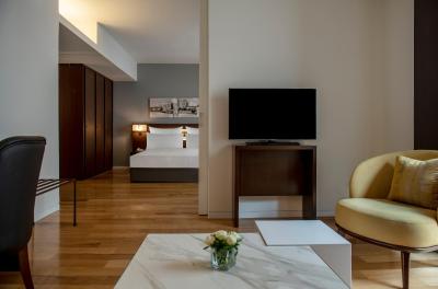 هیلتون بیروت دونتون