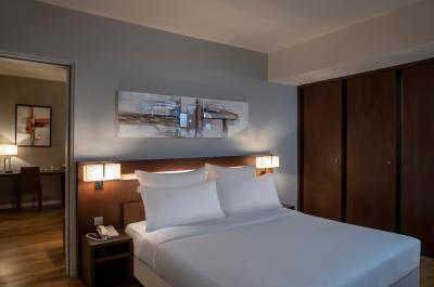 هیلتون بیروت دونتون