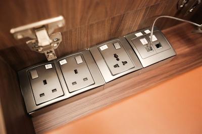 پوپولوس هتل