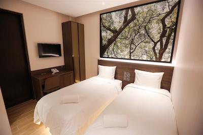 پوپولوس هتل