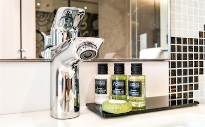 پوپولوس هتل