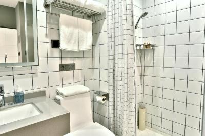 یو هتل سینتیاندی