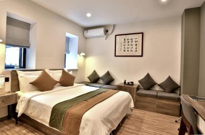 یو هتل سینتیاندی