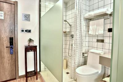 یو هتل سینتیاندی