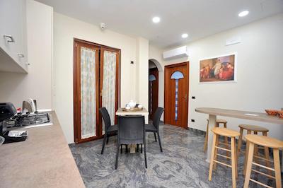 ب اند ب پمپی والنتینا انفیتیترو